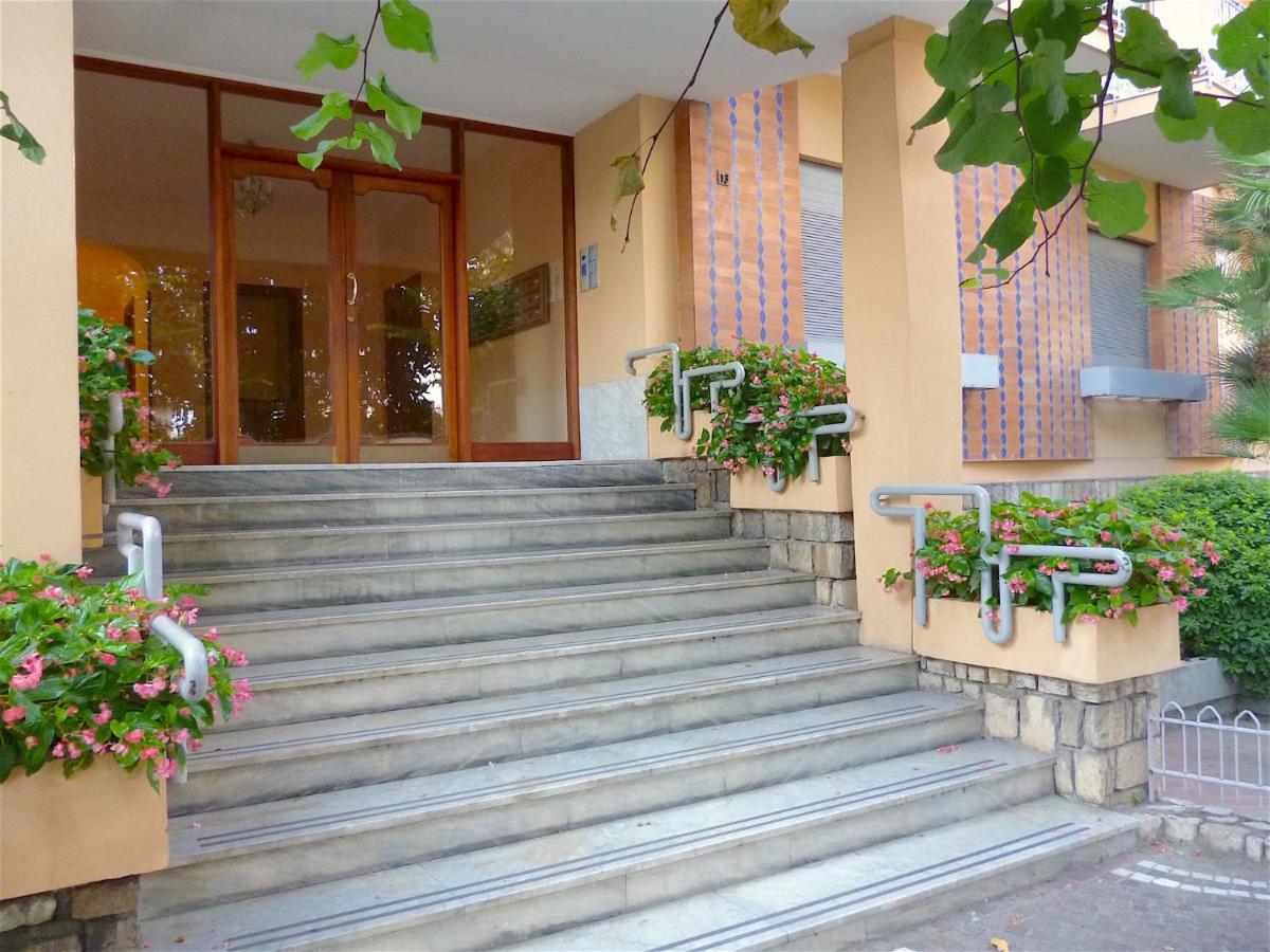 Angelina Suite B&B - Sorrento Centro Exterior photo